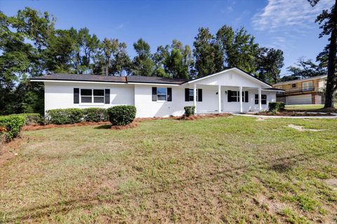 Photo of 1502 Coleman Street, Tallahassee, FL 32310 (MLS # 392290)