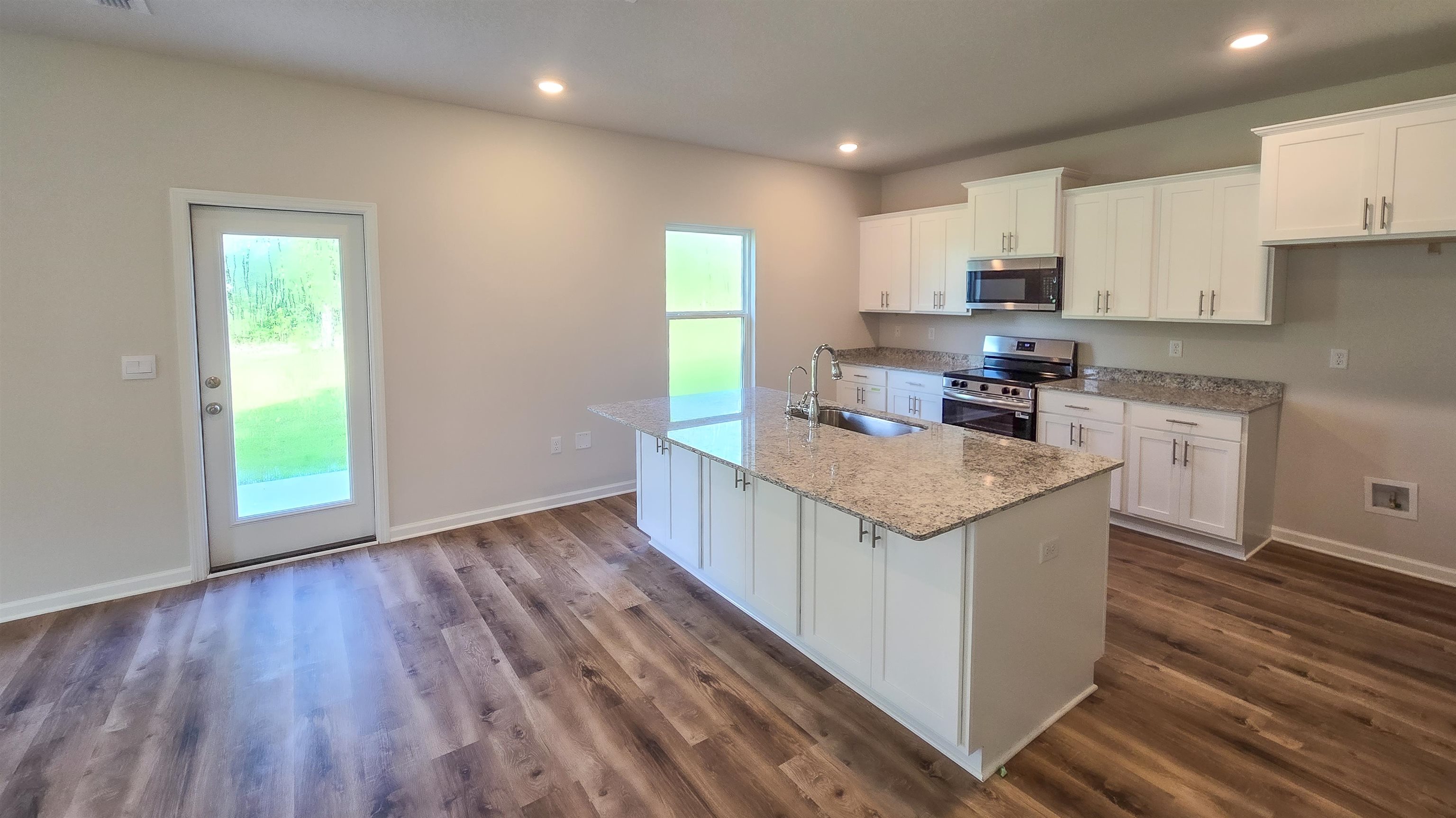 267 Needle Thrush Circle