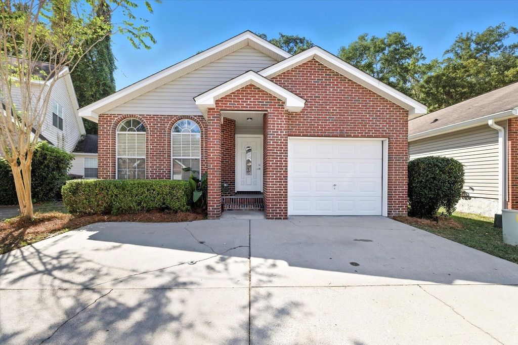 Photo of 4428 SIESTA Court, Tallahassee, FL 32309 (MLS # 391371)