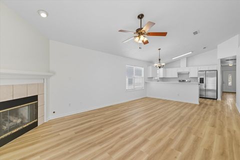 Tiny photo for 4428 SIESTA Court, Tallahassee, FL 32309 (MLS # 391371)
