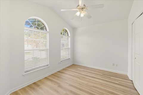 Tiny photo for 4428 SIESTA Court, Tallahassee, FL 32309 (MLS # 391371)