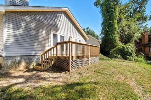 Tiny photo for 4428 SIESTA Court, Tallahassee, FL 32309 (MLS # 391371)