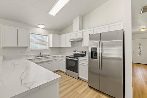 Tiny photo for 4428 SIESTA Court, Tallahassee, FL 32309 (MLS # 391371)
