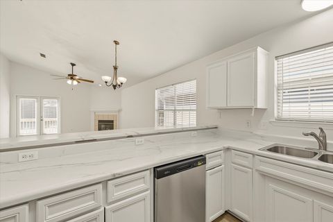 Tiny photo for 4428 SIESTA Court, Tallahassee, FL 32309 (MLS # 391371)