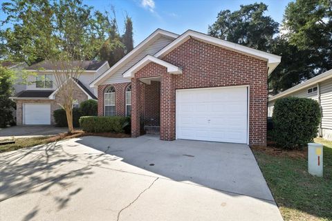 Tiny photo for 4428 SIESTA Court, Tallahassee, FL 32309 (MLS # 391371)