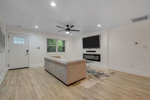 Tiny photo for 2828 LARIS Drive, Tallahassee, FL 32303 (MLS # 401453)