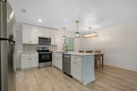 Tiny photo for 2828 LARIS Drive, Tallahassee, FL 32303 (MLS # 401453)