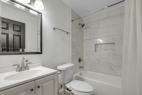 Tiny photo for 2828 LARIS Drive, Tallahassee, FL 32303 (MLS # 401453)