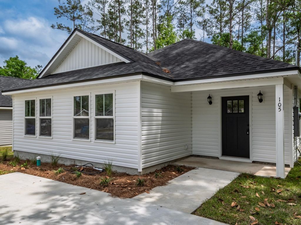 Photo of 45 Melody Lane, Crawfordville, FL 32327 (MLS # 399382)