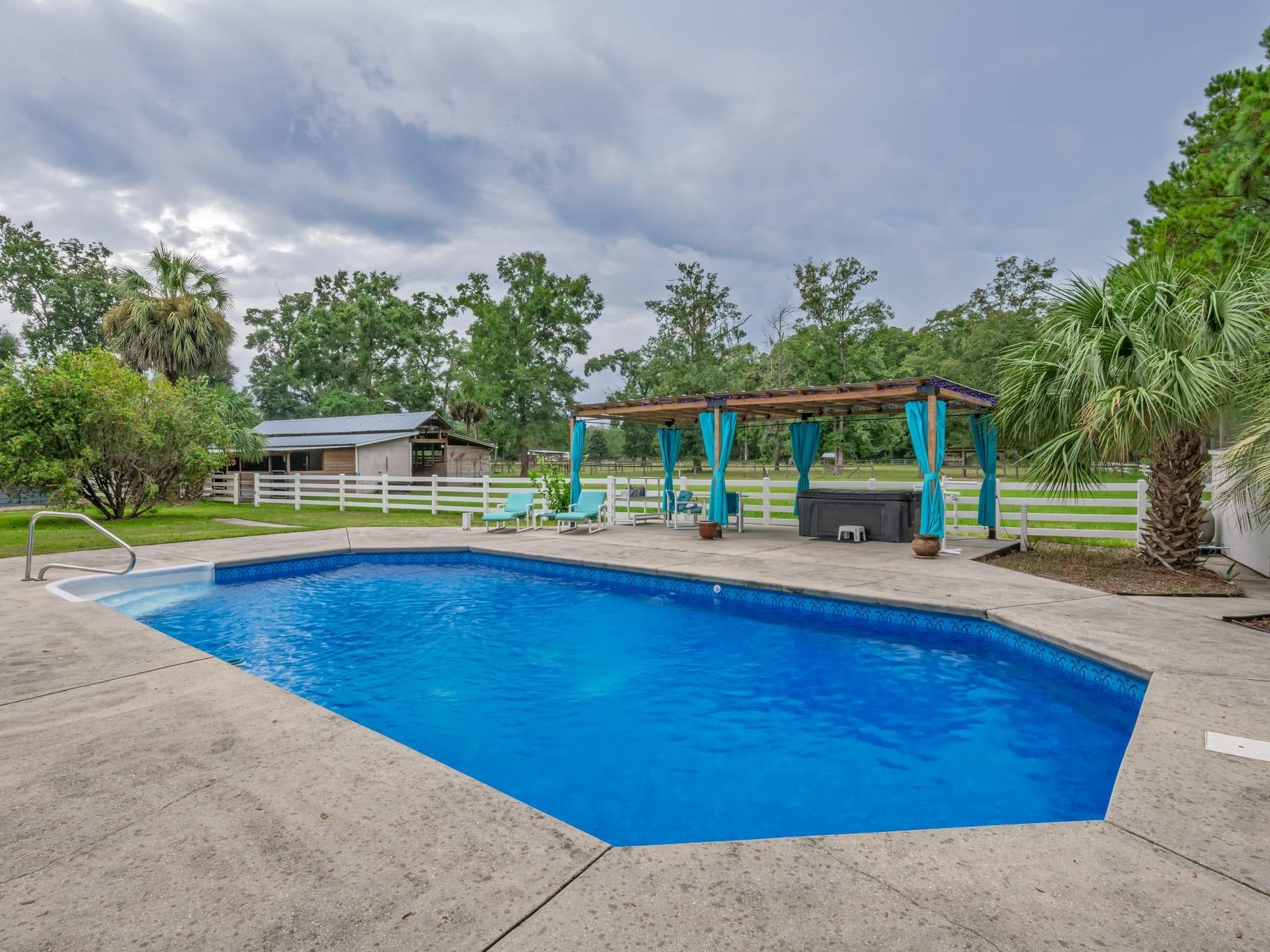 454 Tiger Hammock Road