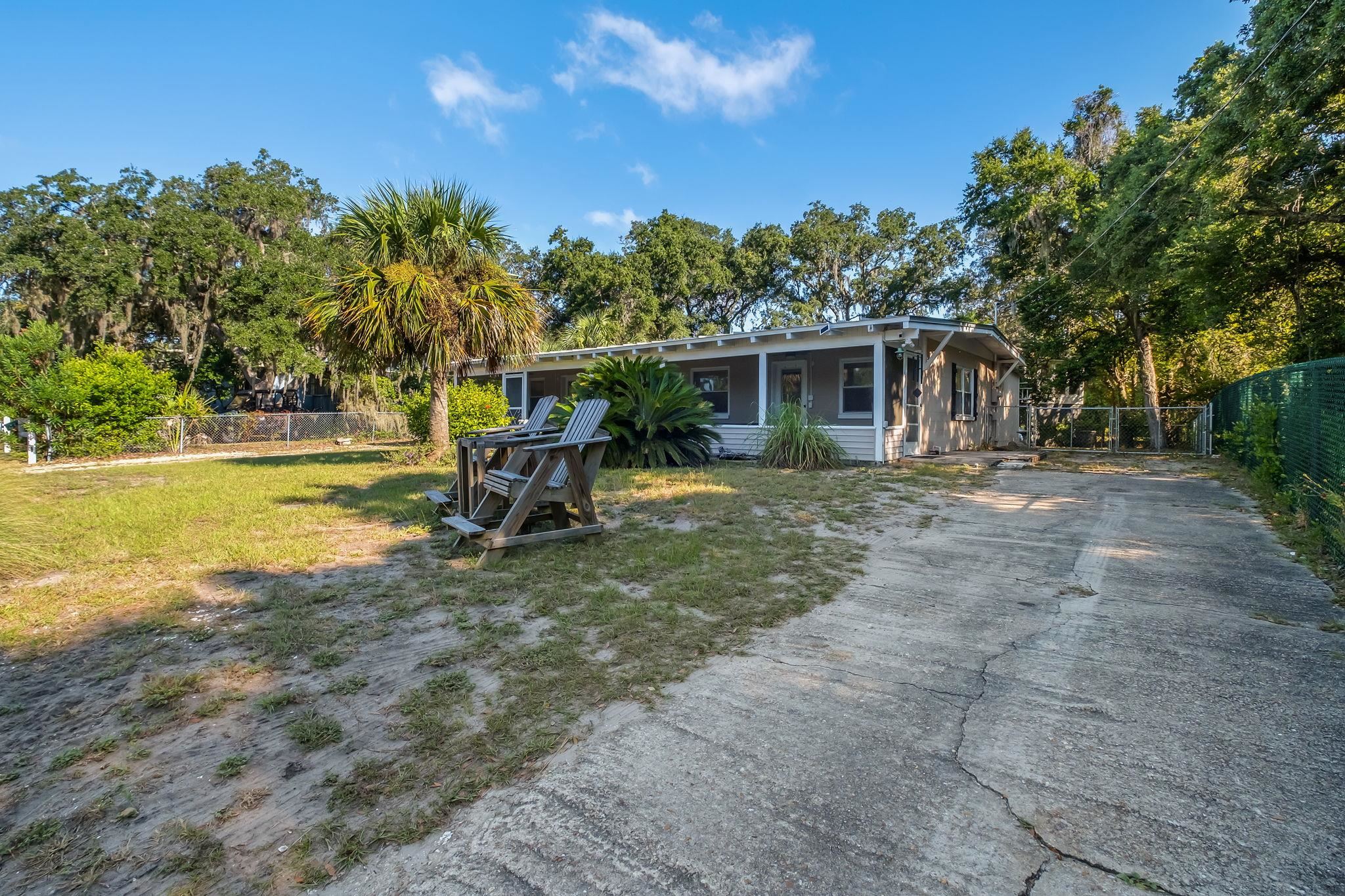 637 Mariner Circle