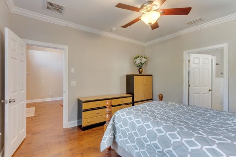 Tiny photo for 2012 Windsor Oaks Court, Tallahassee, FL 32308 (MLS # 401020)