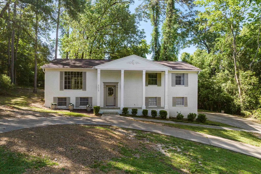 Photo of 2225 Limerick Drive, Leon, FL 32309 (MLS # 398467)