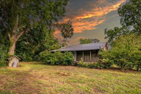 A home in PERRY