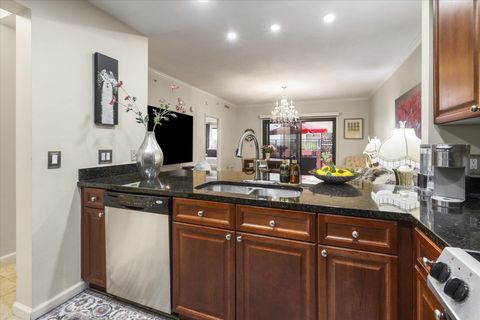 Tiny photo for 121 N Monroe Street #5004, Tallahassee, FL 32301 (MLS # 398876)