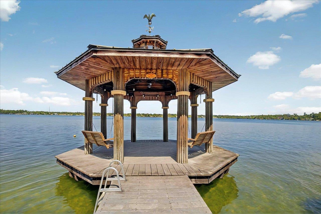 333 Compass Lake Drive