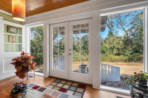 Tiny photo for 924 Myrtle Avenue, Quincy, FL 32351 (MLS # 396173)