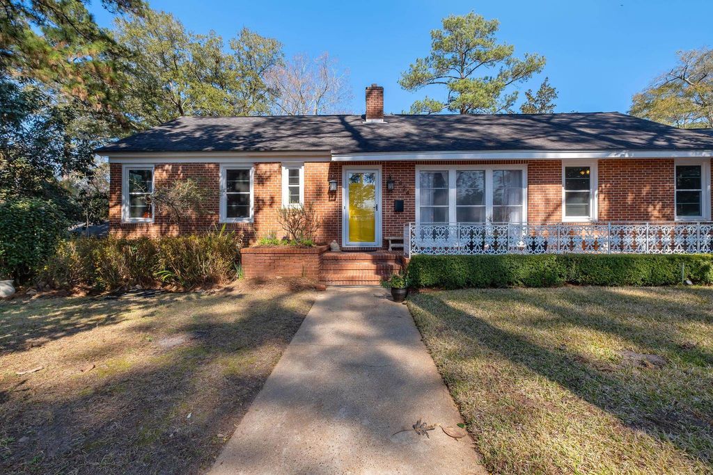 Photo of 924 Myrtle Avenue, Quincy, FL 32351 (MLS # 396173)