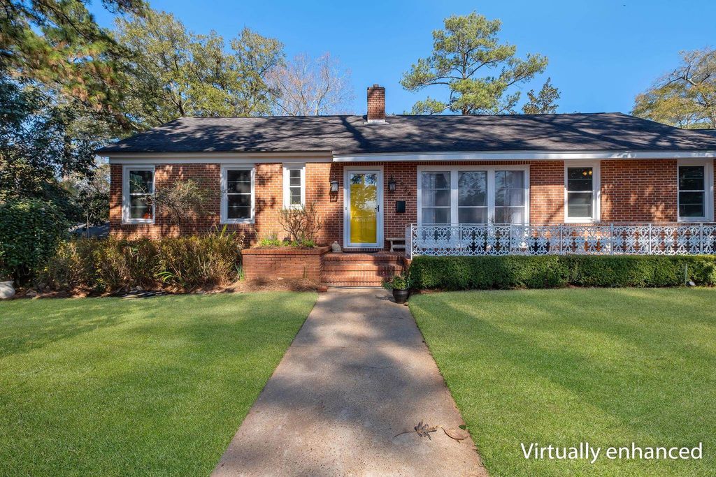 Photo of 924 Myrtle Avenue, Quincy, FL 32351 (MLS # 396173)