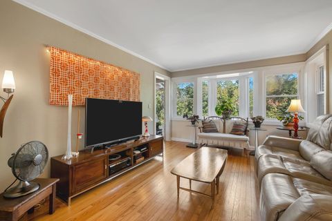 Tiny photo for 924 Myrtle Avenue, Quincy, FL 32351 (MLS # 396173)