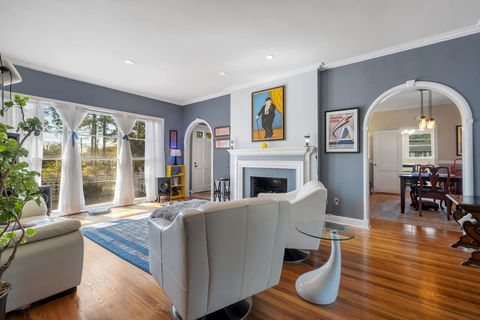 Tiny photo for 924 Myrtle Avenue, Quincy, FL 32351 (MLS # 396173)