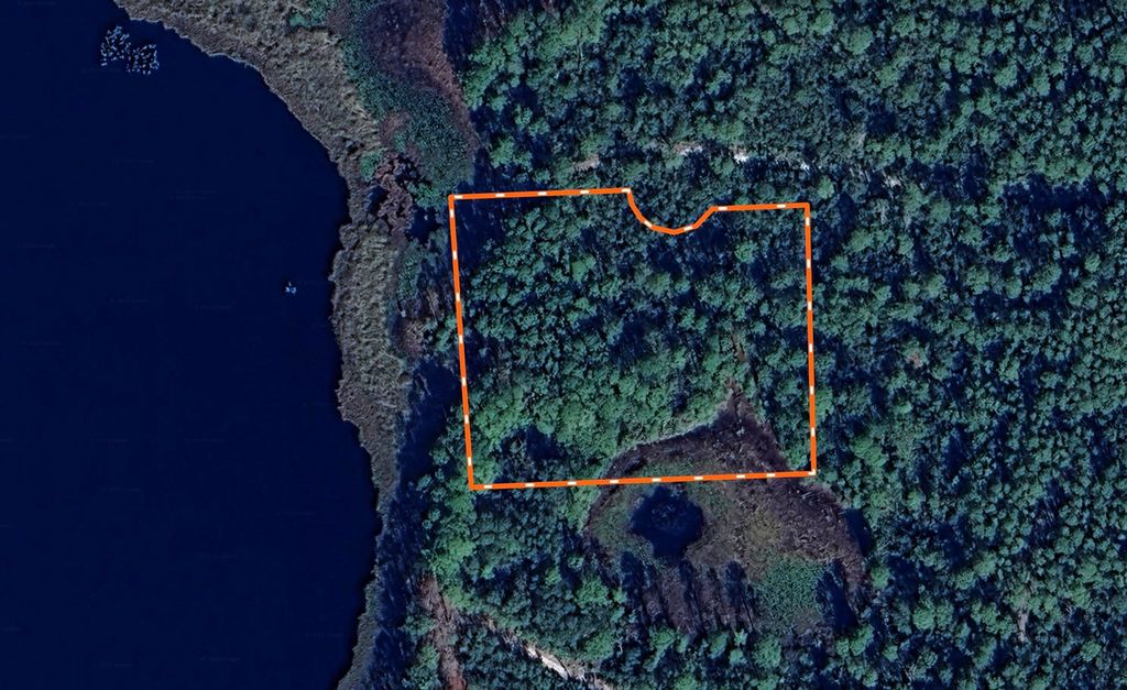 Photo of Vacant Howell Lake Drive, Other Florida, FL 32181 (MLS # 392122)