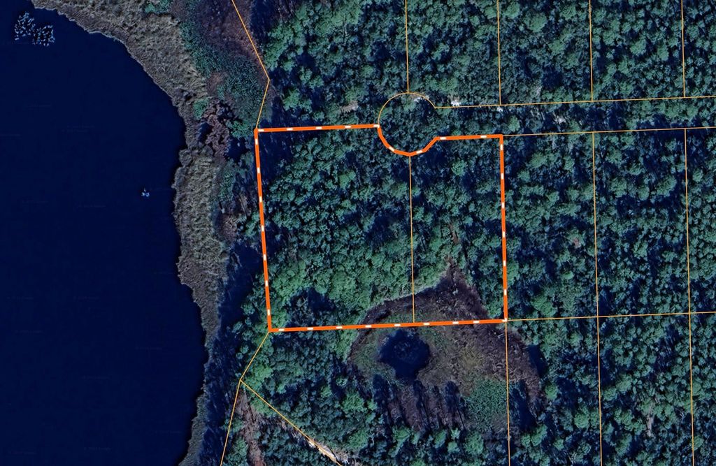 Photo of Vacant Howell Lake Drive, Other Florida, FL 32181 (MLS # 392122)