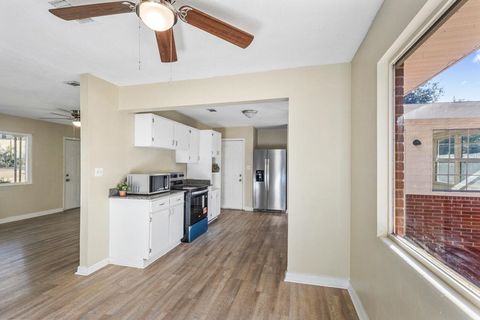 Tiny photo for 210 SATSUMA St, Tallahassee, FL 32301 (MLS # 393851)