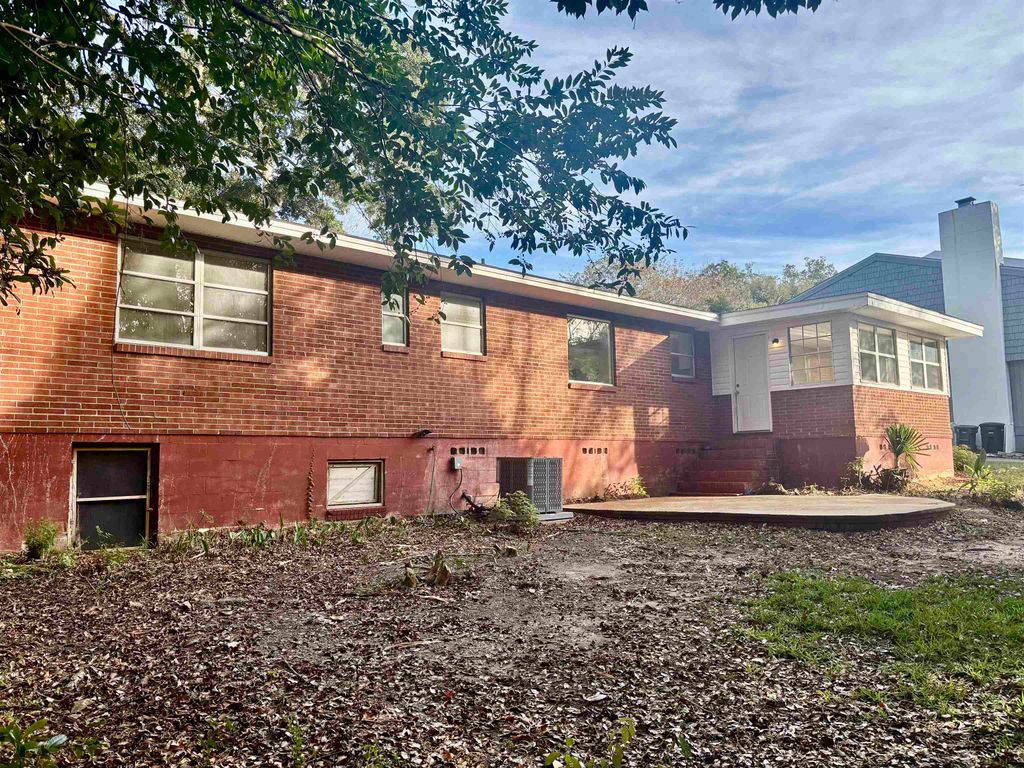 Photo of 210 SATSUMA St, Tallahassee, FL 32301 (MLS # 393851)