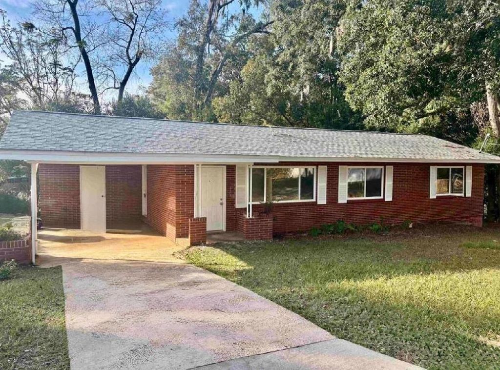 Photo of 210 SATSUMA St, Tallahassee, FL 32301 (MLS # 393851)