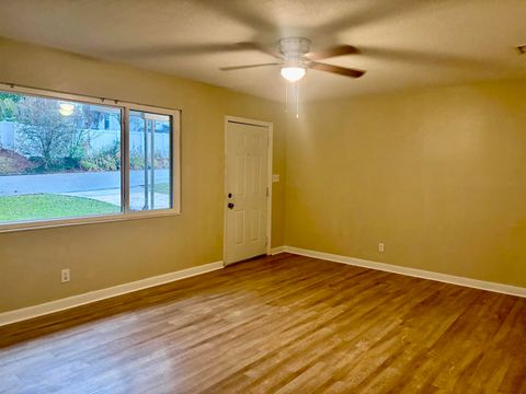 Tiny photo for 210 SATSUMA St, Tallahassee, FL 32301 (MLS # 393851)