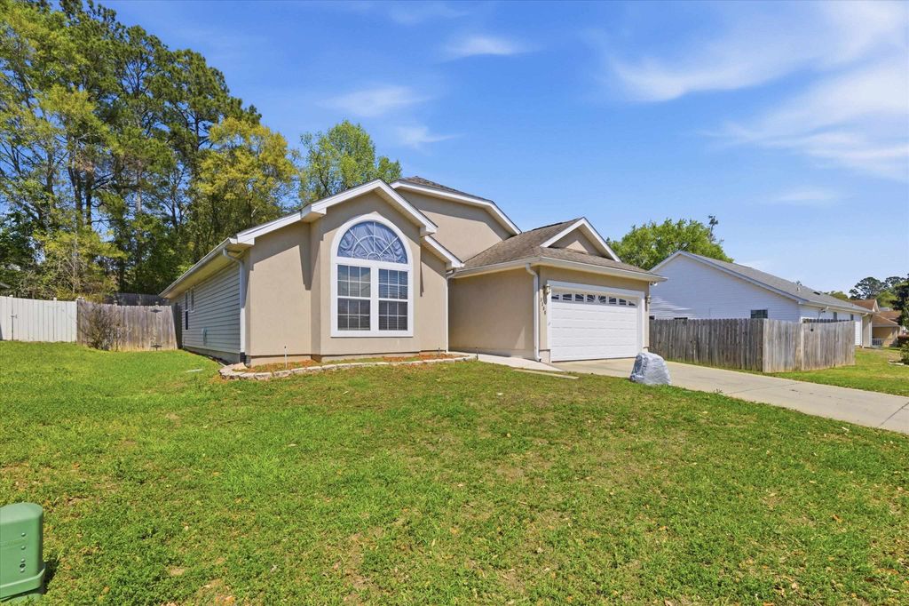 Photo of 3308 Dartmouth Drive, Tallahassee, FL 32308 (MLS # 397589)