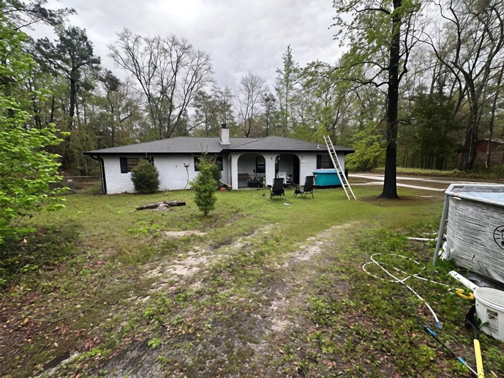 Photo of 102 MILL CREEK Road, Crawfordville, FL 32327 (MLS # 398081)