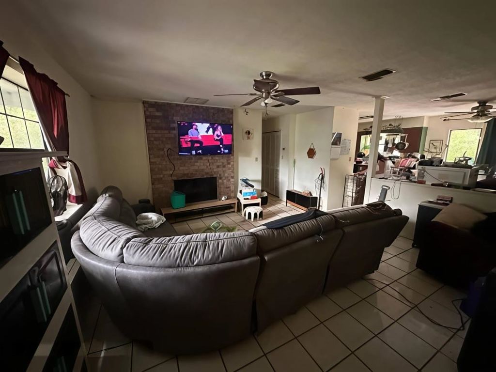 Photo of 102 MILL CREEK Road, Crawfordville, FL 32327 (MLS # 398081)