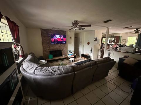 Tiny photo for 102 MILL CREEK Road, Crawfordville, FL 32327 (MLS # 398081)