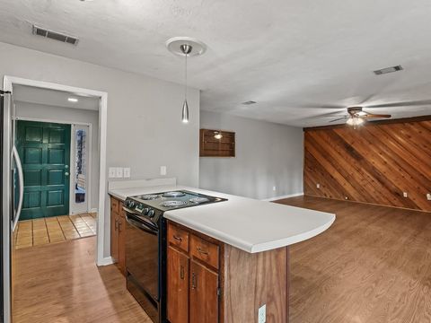 Tiny photo for 1049 Longstreet Drive, Tallahassee, FL 32311 (MLS # 392094)