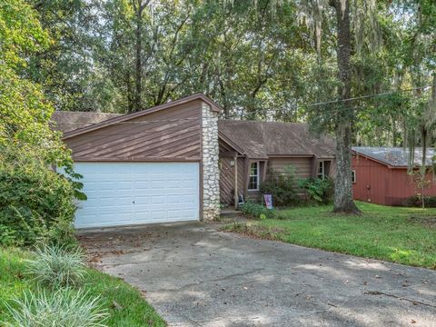 Photo of 1049 Longstreet Drive, Tallahassee, FL 32311 (MLS # 392094)