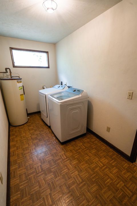 Tiny photo for 3322 Robinhood Road, Tallahassee, FL 32312 (MLS # 399380)