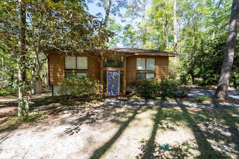Photo of 3322 Robinhood Road, Tallahassee, FL 32312 (MLS # 399380)