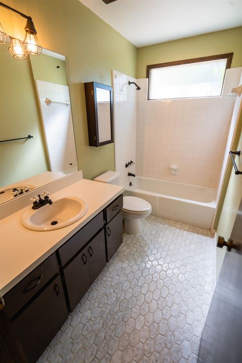 Tiny photo for 3322 Robinhood Road, Tallahassee, FL 32312 (MLS # 399380)