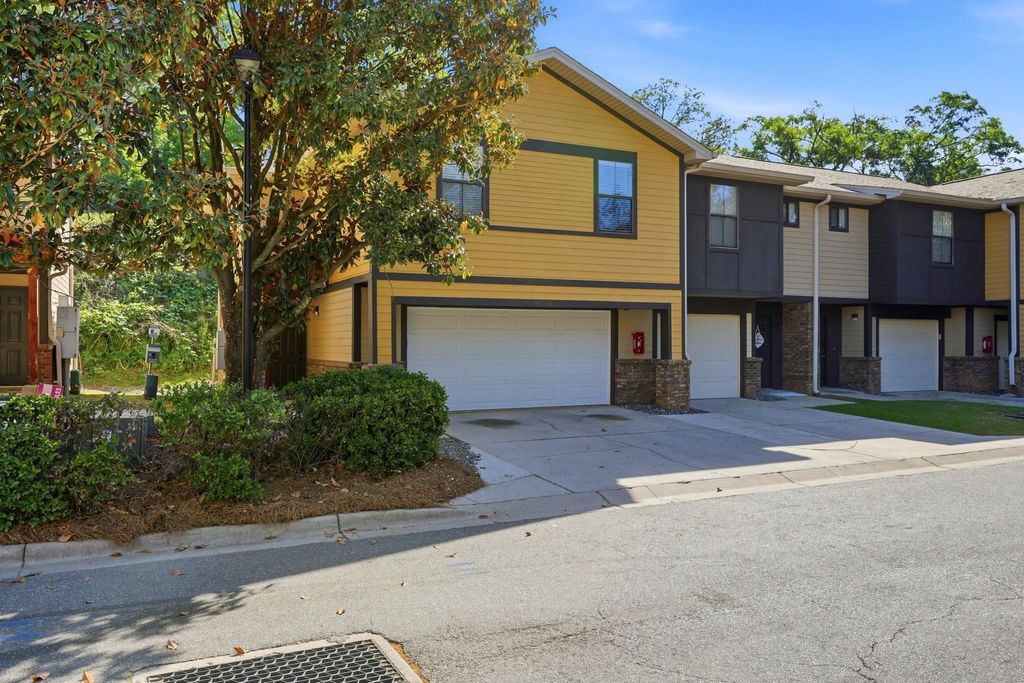 Photo of 2316 Timber Oaks Lane, Tallahassee, FL 32304 (MLS # 398202)