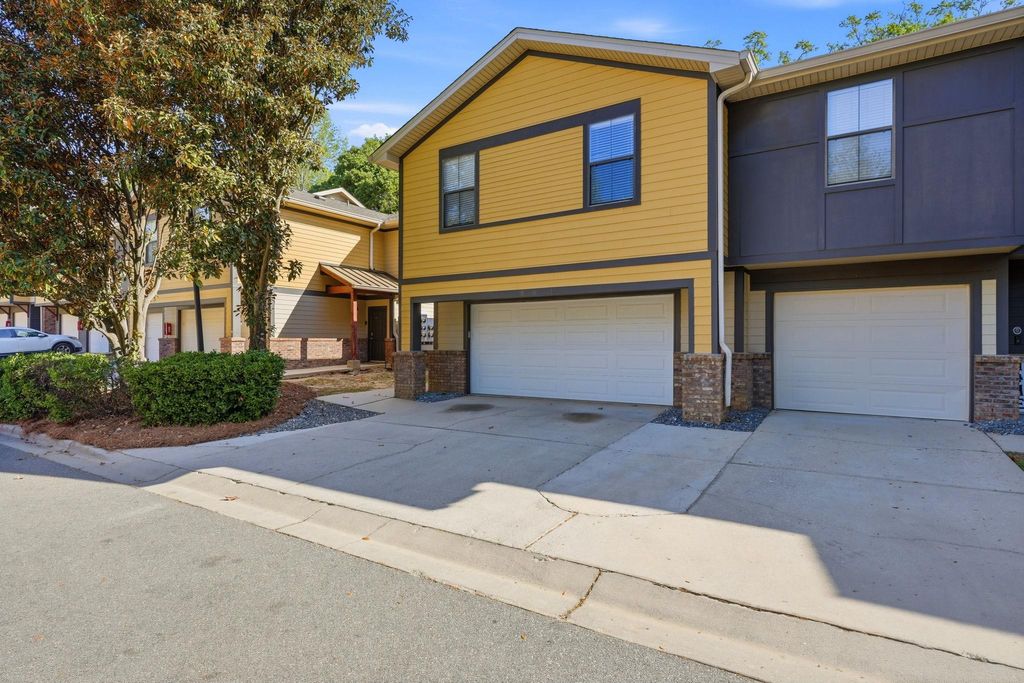 Photo of 2316 Timber Oaks Lane, Tallahassee, FL 32304 (MLS # 398202)