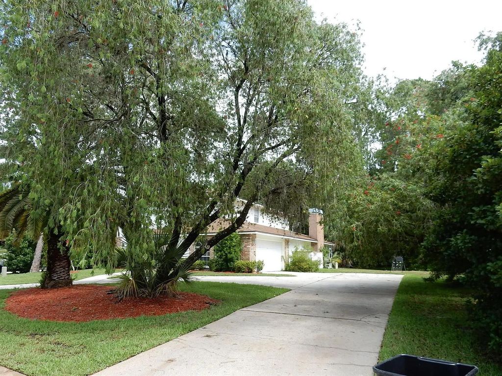 Photo of 50 Greenhaven Circle, Other Florida, FL 34677 (MLS # 395389)