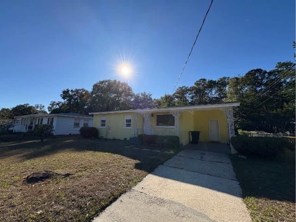 Photo of 3106 Galimore Drive, Tallahassee, FL 32305 (MLS # 392761)