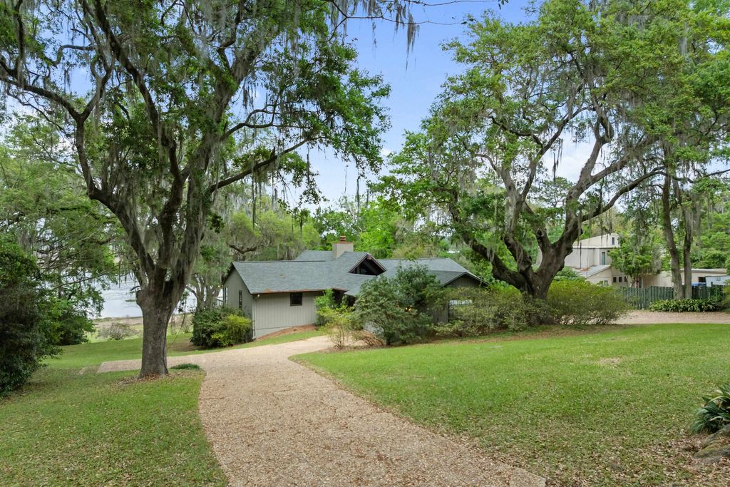 Photo of 2628 Lucerne Drive, Tallahassee, FL 32303 (MLS # 398214)