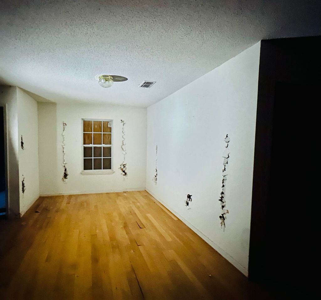 Photo of 81 KNIGHT Road, Midway, FL 32343 (MLS # 391876)