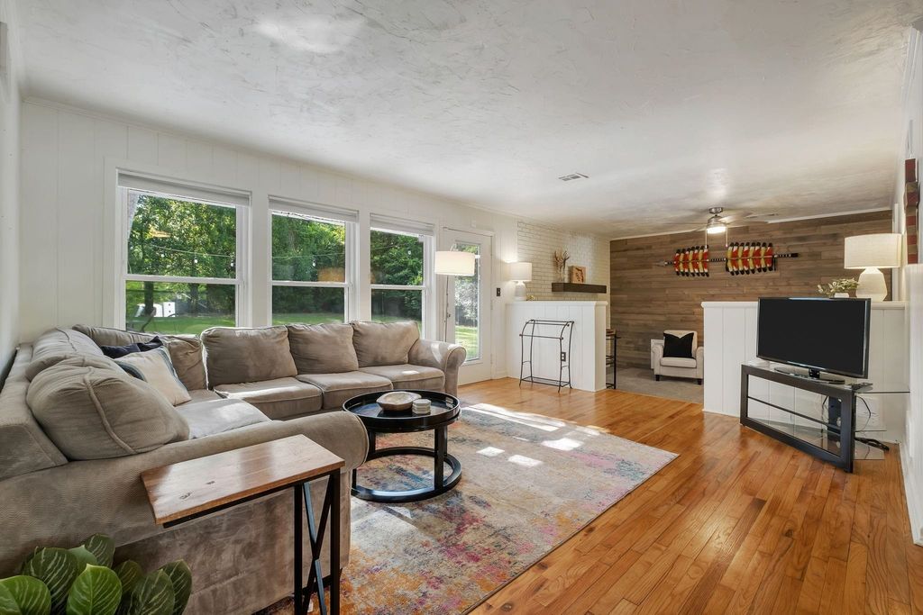 Photo of 2351 AMELIA Circle, Tallahassee, FL 32304 (MLS # 400099)