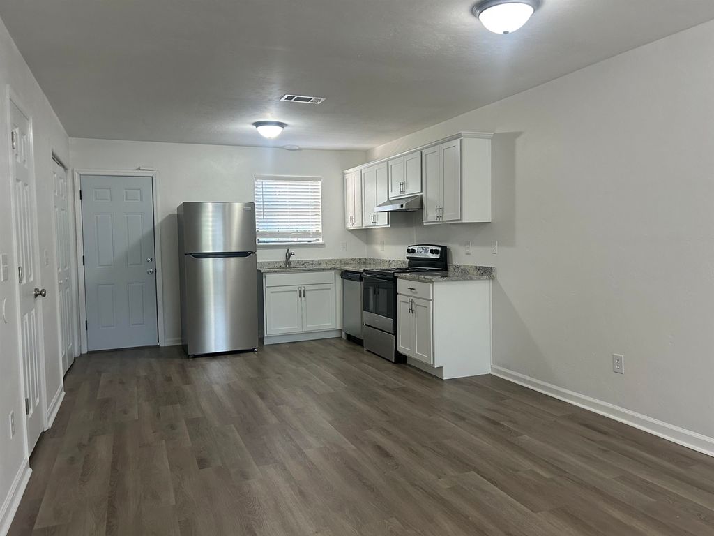 Photo of 350 Hayden Road, Tallahassee, FL 32304 (MLS # 390791)