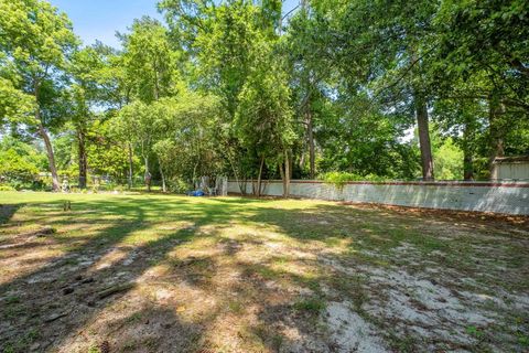 A home in TALLAHASSEE