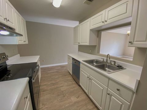 Tiny photo for 2416 Manzanita Court, Tallahassee, FL 32303 (MLS # 397370)